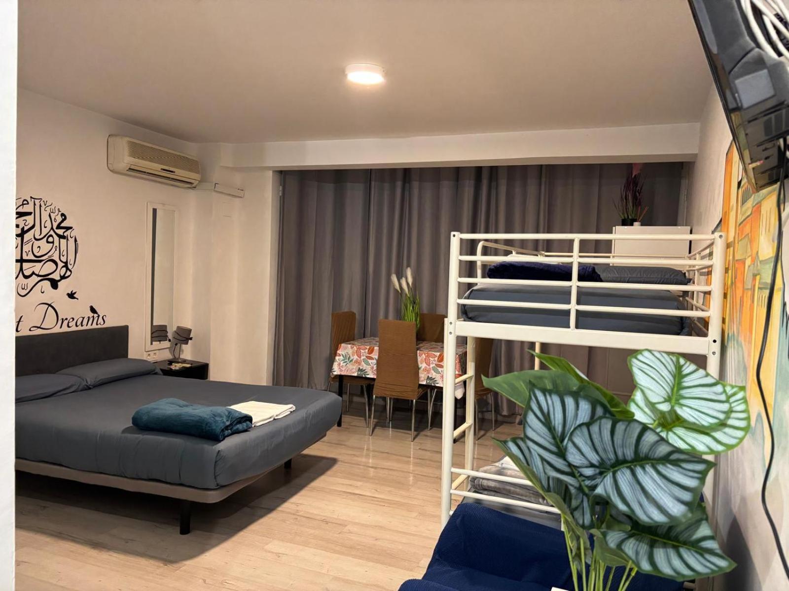 Mesones 10 Suites กรานาดา ภายนอก รูปภาพ